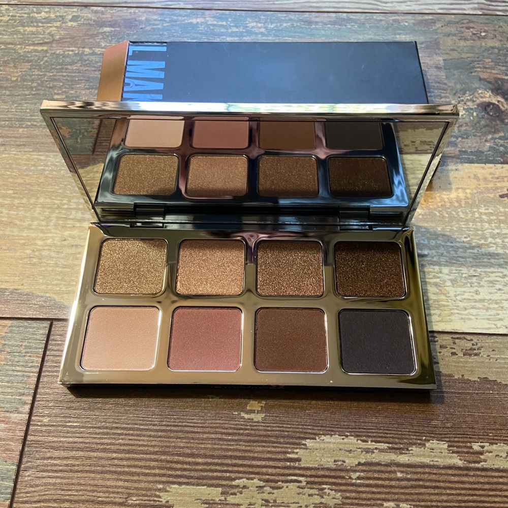 COLOR BOSS MASTER EYESHADOW MULTI-DIMENSIONAL 8-PAN EYE COLOR PALETTE - New